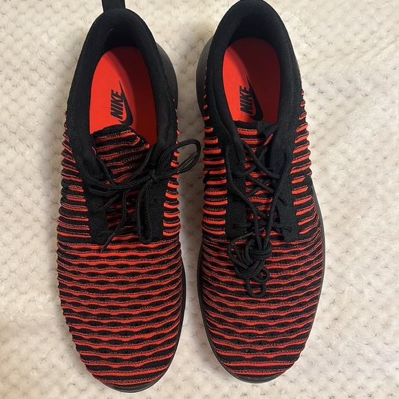 Nike Roshe Two Flyknit size 13 BRAND NEW - Picture 2 of 8